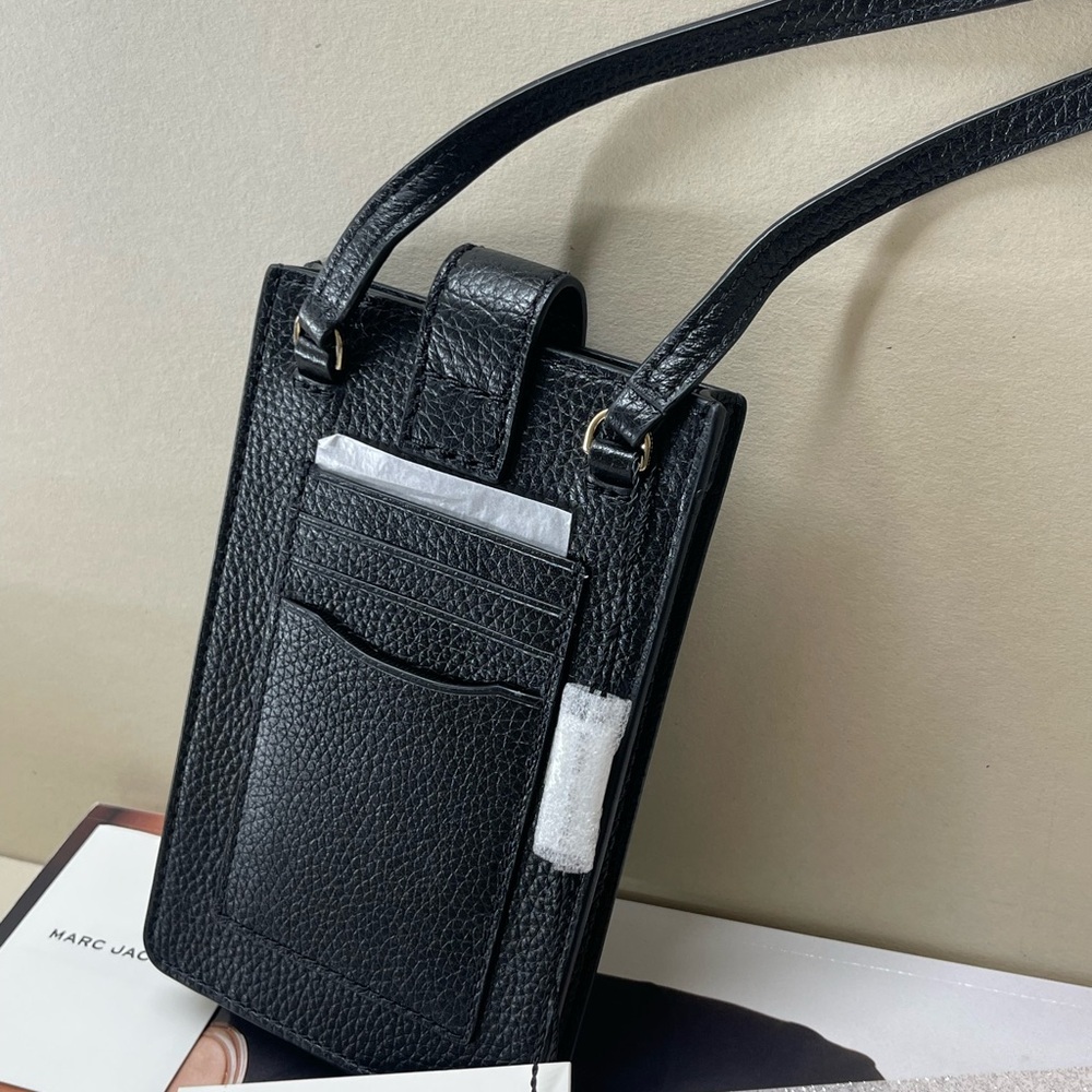 (new+tag) Marc Jacobs phone full leather crossbody fit iphone pro max - Picture 8 of 14